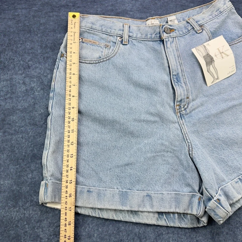 Calvin Klein Jeans Womens Cuff Short Light Indigo Enzyme Wash Size 16 BDXK690